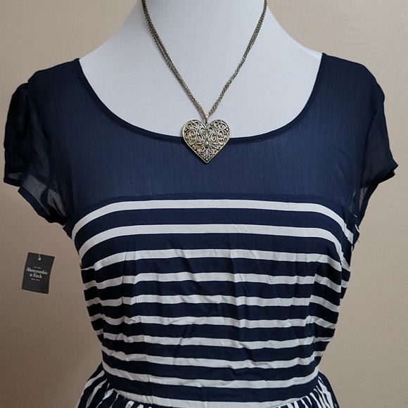 NWT Abercrombie & Fitch Dress - Picture 5 of 9